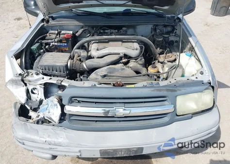 2004 Chevrolet Tracker Zr2 z USA, uszkodzony, nr VIN 2CNBJ734046917462